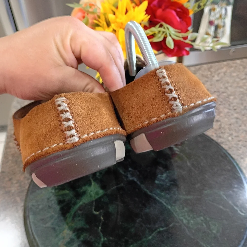 Nike Considered Mule Size 9